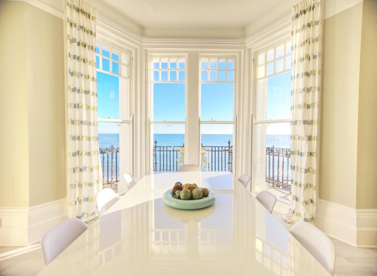 The Palace, Ocean Suite Хейстингс Екстериор снимка