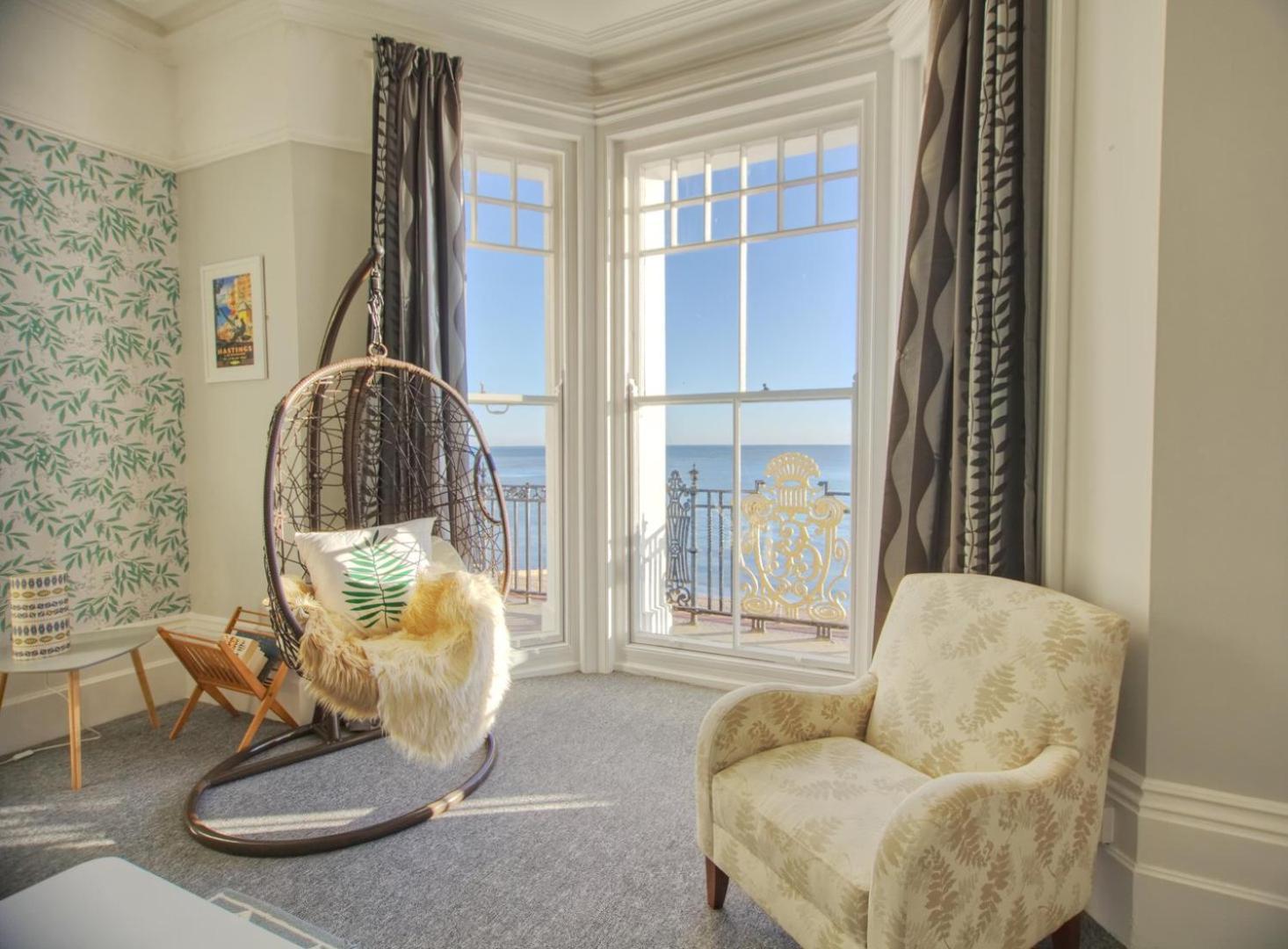 The Palace, Ocean Suite Хейстингс Екстериор снимка